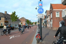 Hà Lan: Vật liệu làm đường dành cho xe đạp được chiết xuất từ giấy vệ sinh đã qua sử dụng